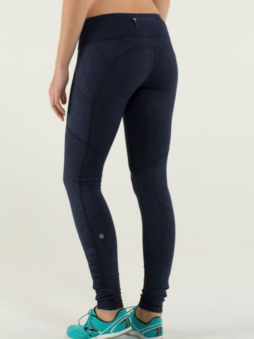 Lululemon Speed Tight Size 4 Paisley Emboss Inkwell